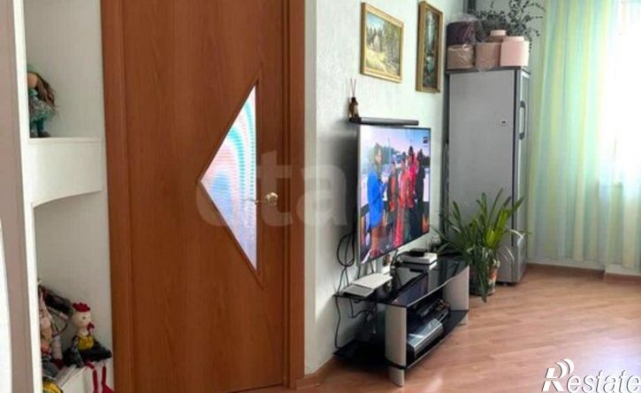 3-комн квартира улица Славы, 4,  д. 4