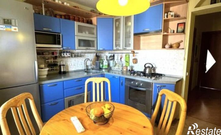 3-комн квартира улица Славы, 4,  д. 4