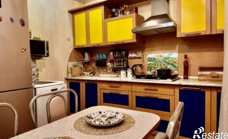 3-комн квартира улица Малышева, 11,  д. 11