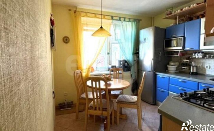 3-комн квартира улица Славы, 4,  д. 4