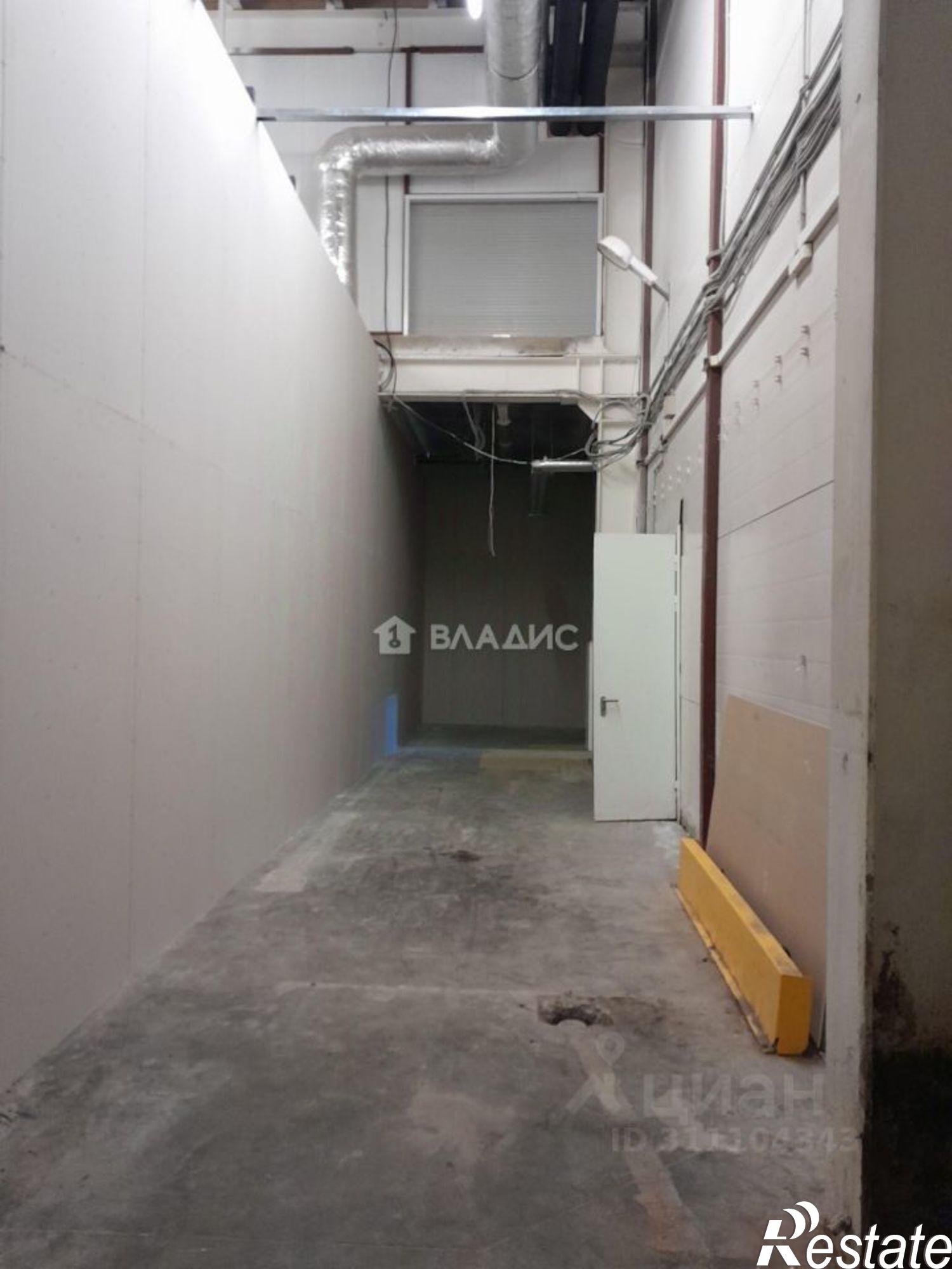 Сдать складское помещение за 60 000 рублей на Октябрьский проспект, 141