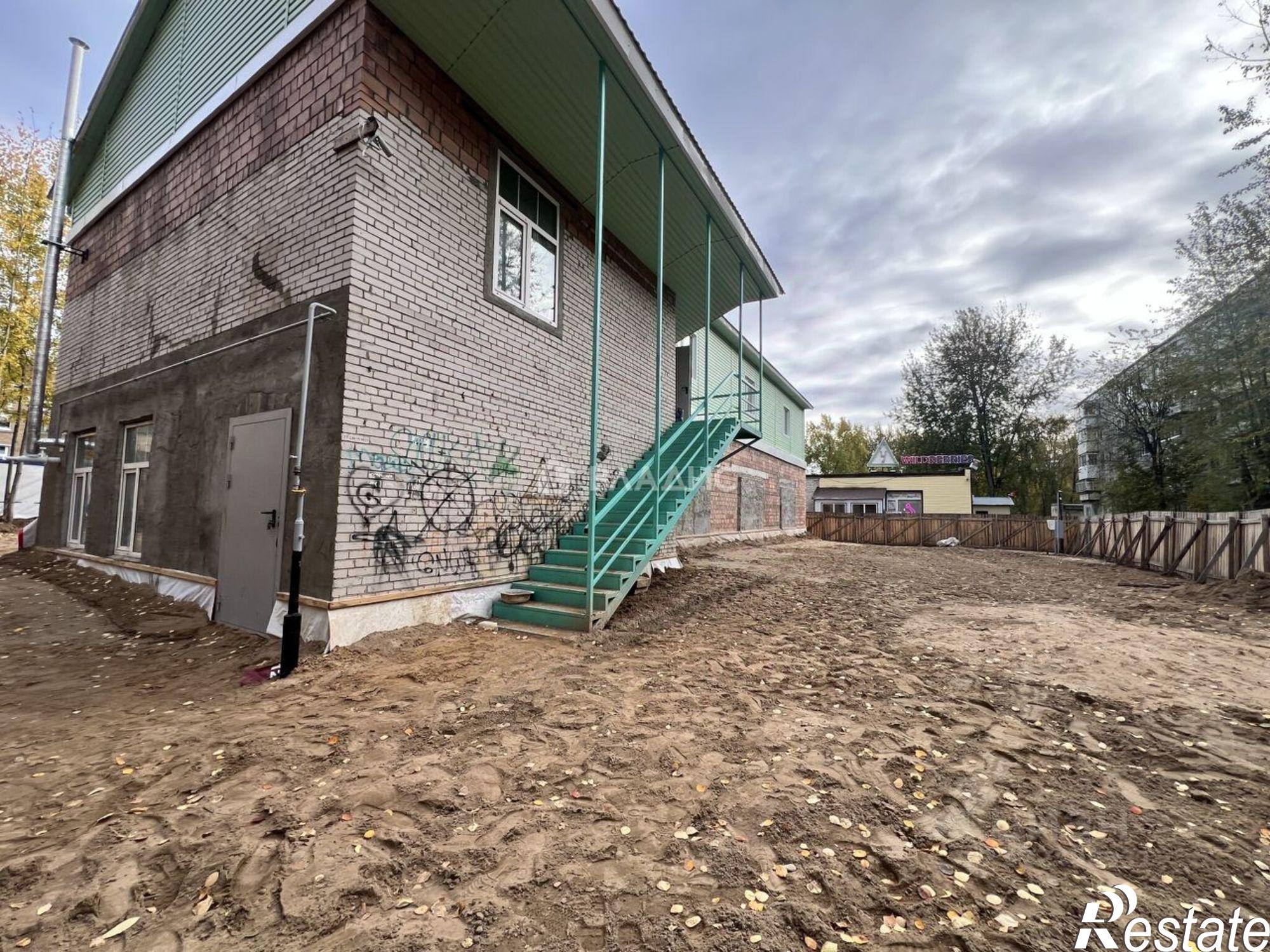 Купить помещение свободного назначения за 331 192 рублей на улица Комарова, 9