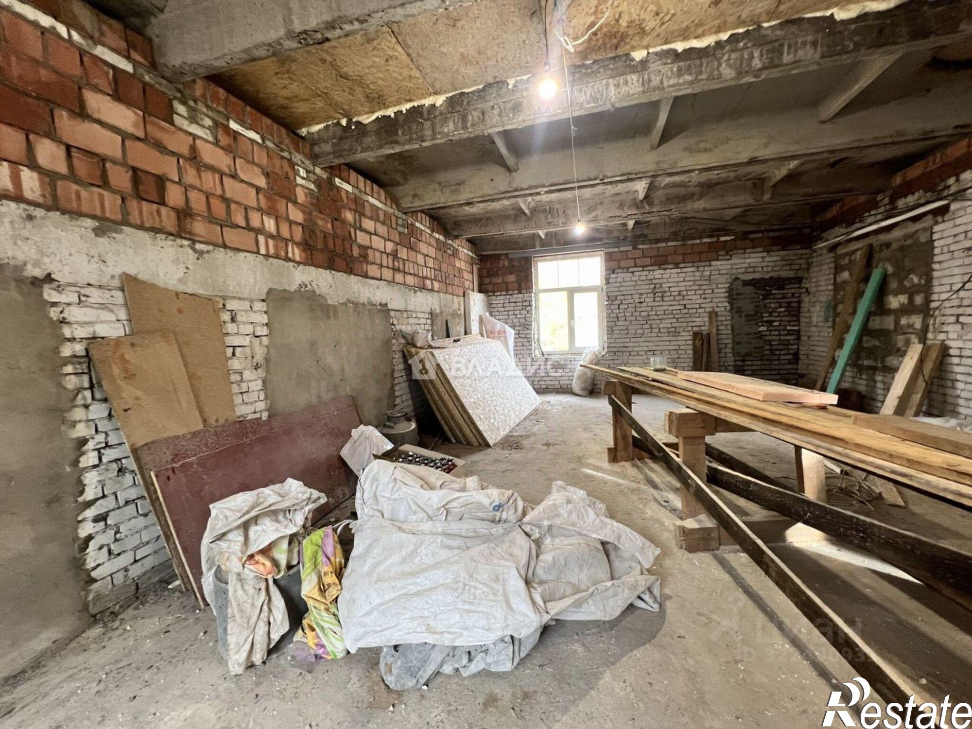 Купить помещение свободного назначения за 331 192 рублей на улица Комарова, 9