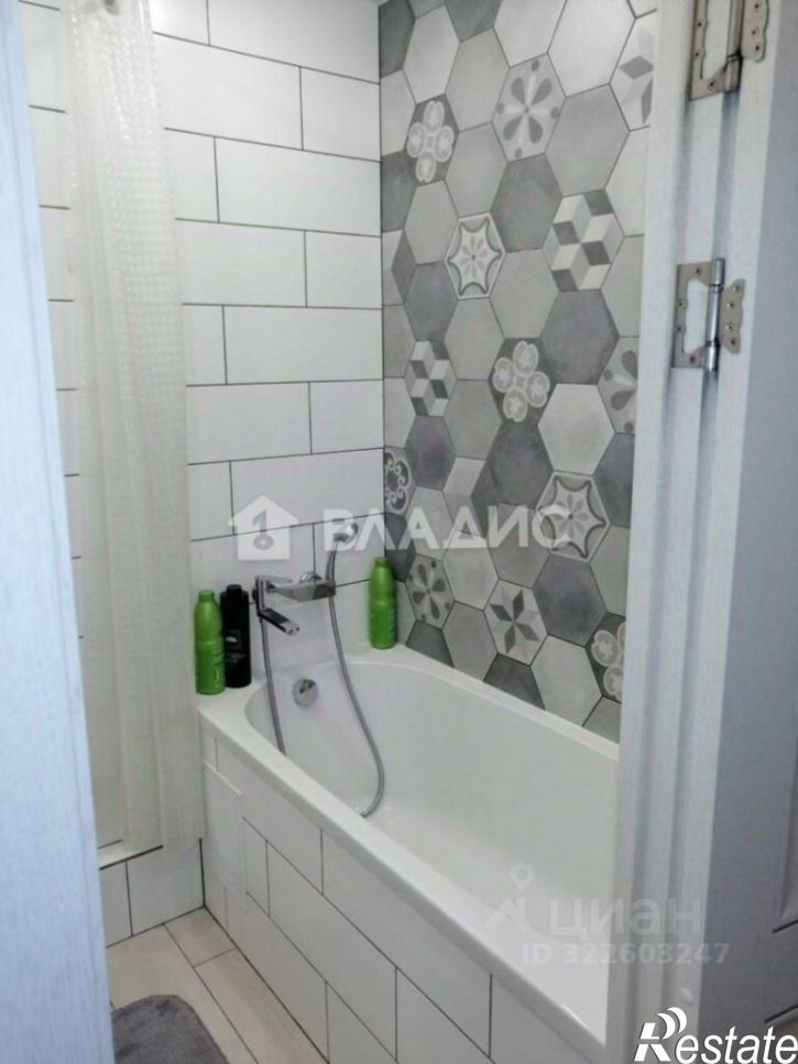 3-комн квартира улица Малышева, 18,  д. 18