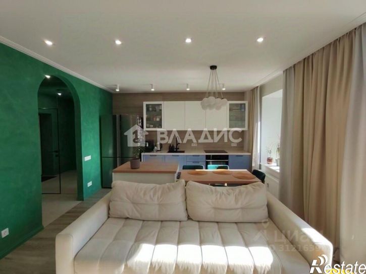 3-комн квартира улица Жакова, 9,  д. 9