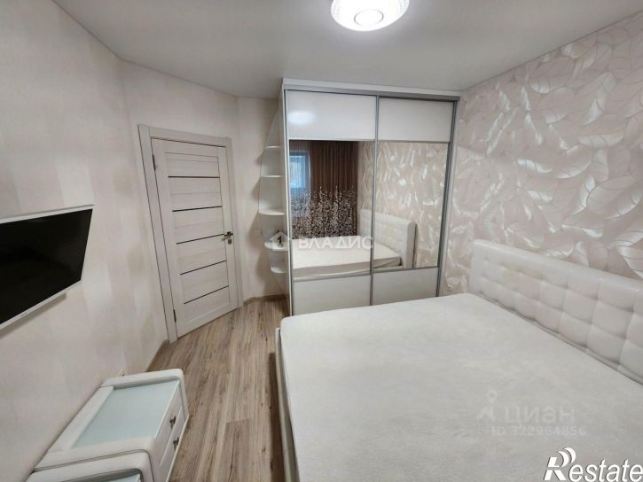 2-комн квартира улица Куратова, 76,  д. 76