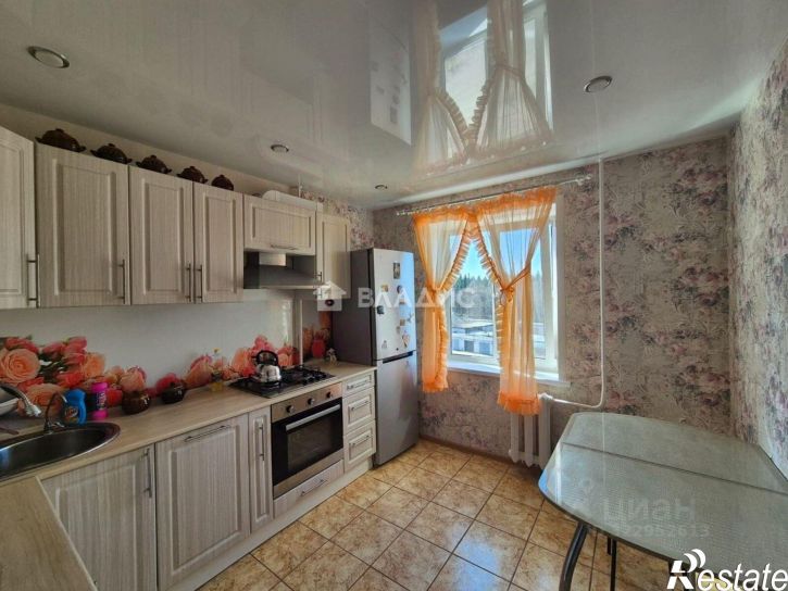 3-комн квартира ул Емвальская, 21,  д. 21