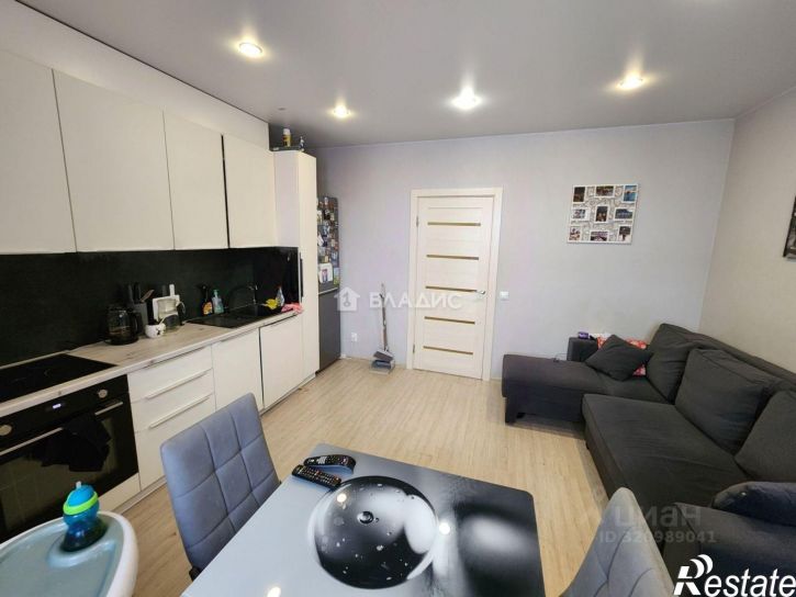 2-комн квартира ул Морозова, 190,  д. 190