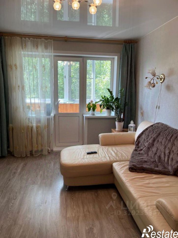 2-комн квартира улица Комарова, 11,  д. 11