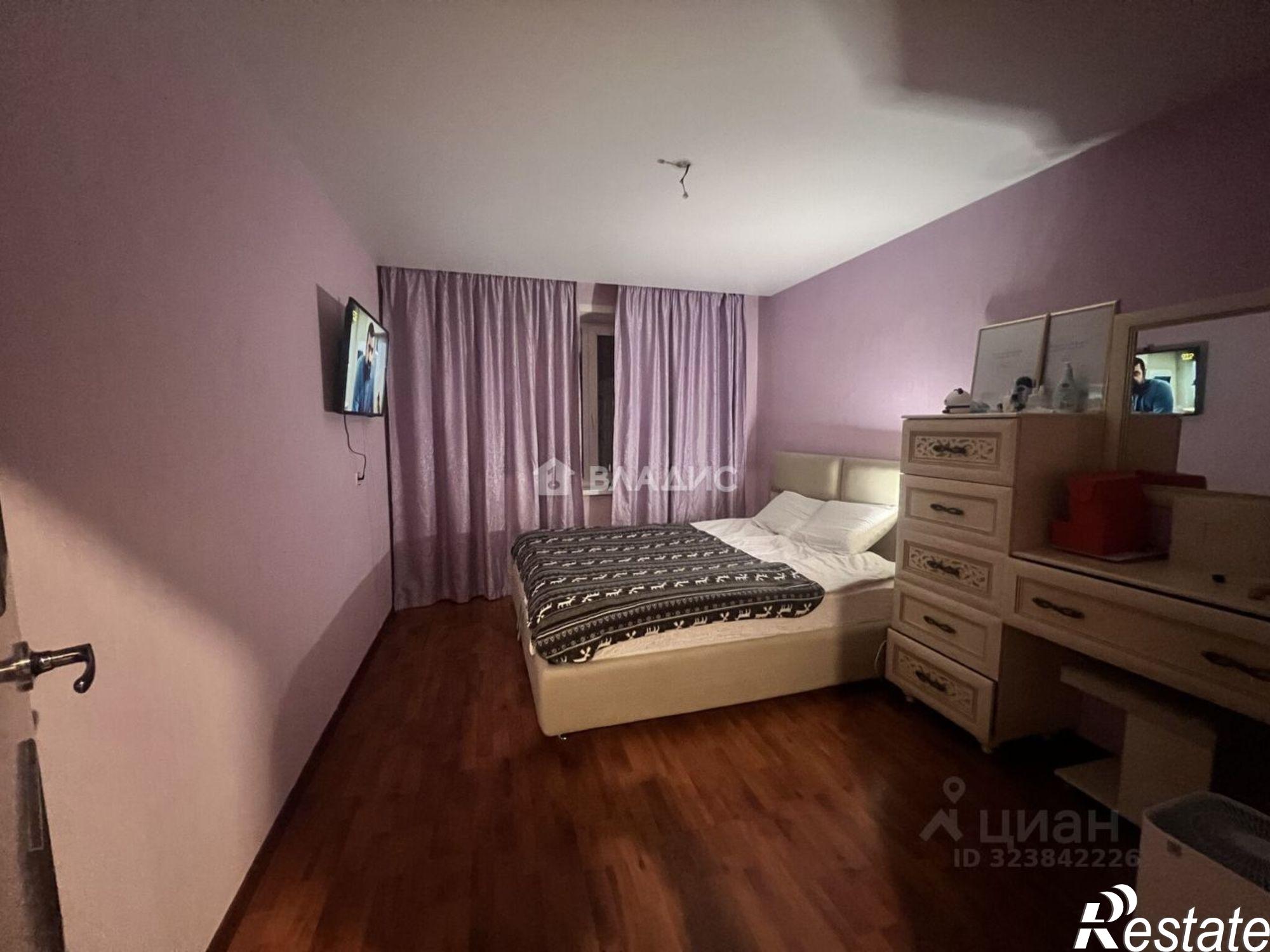 Купить квартиру за 4 850 000 рублей на ул Морозова, 132