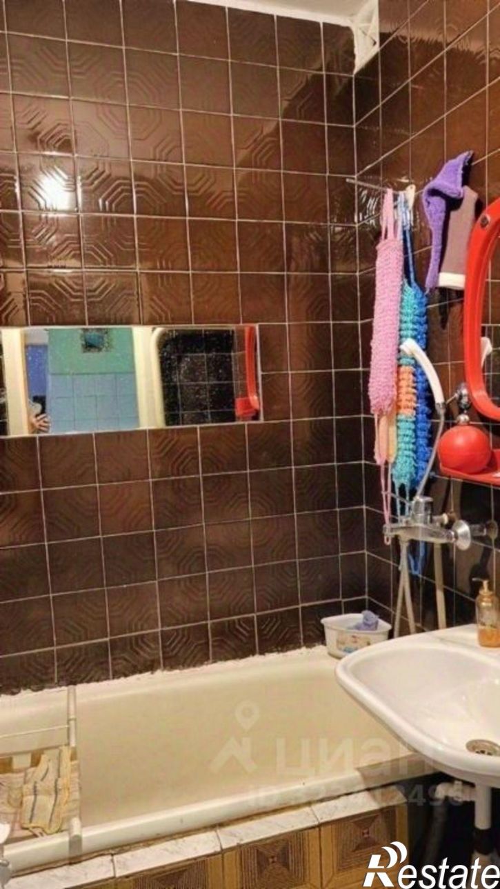 4-комн квартира улица Красных Партизан, 57,  д. 57