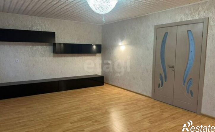 4-комн квартира улица Свободы, 25,  д. 25