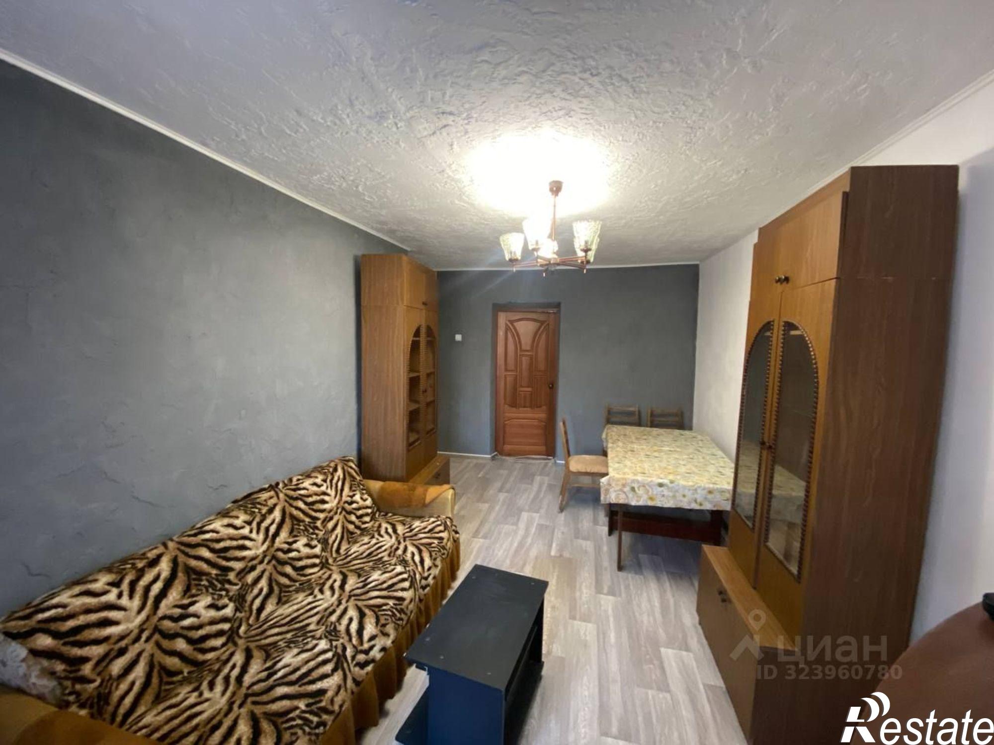 Сдать квартиру за 35 000 рублей на улица Комарова, 8