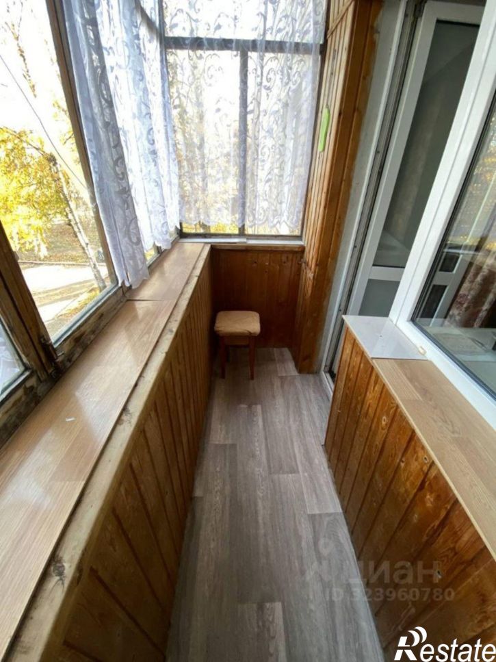 3-комн квартира улица Комарова, 8,  д. 8