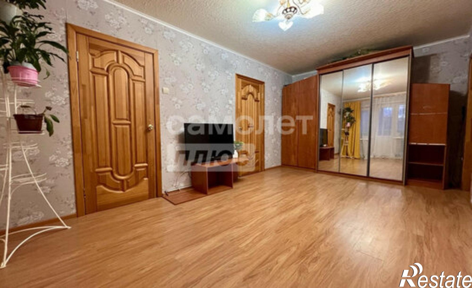 Купить квартиру за 4 200 000 рублей на ул Комарова, 4