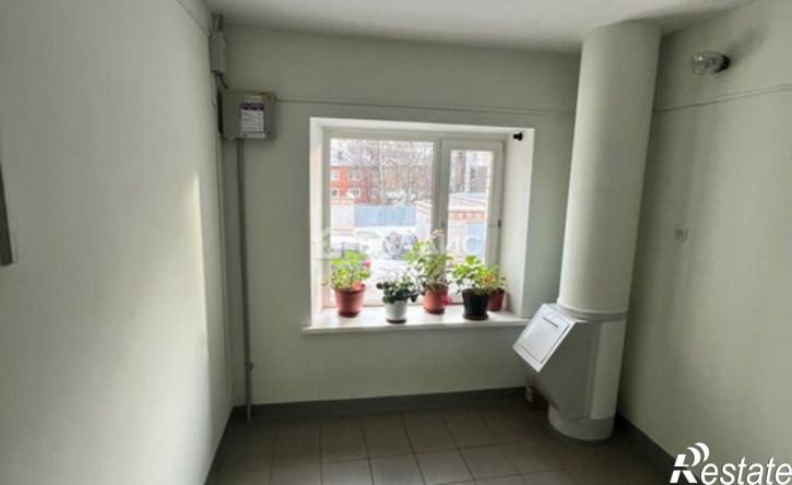 4-комн квартира улица Куратова, 3,  д. 3