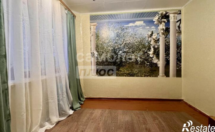 4-комн квартира ул Комарова, 4,  д. 4