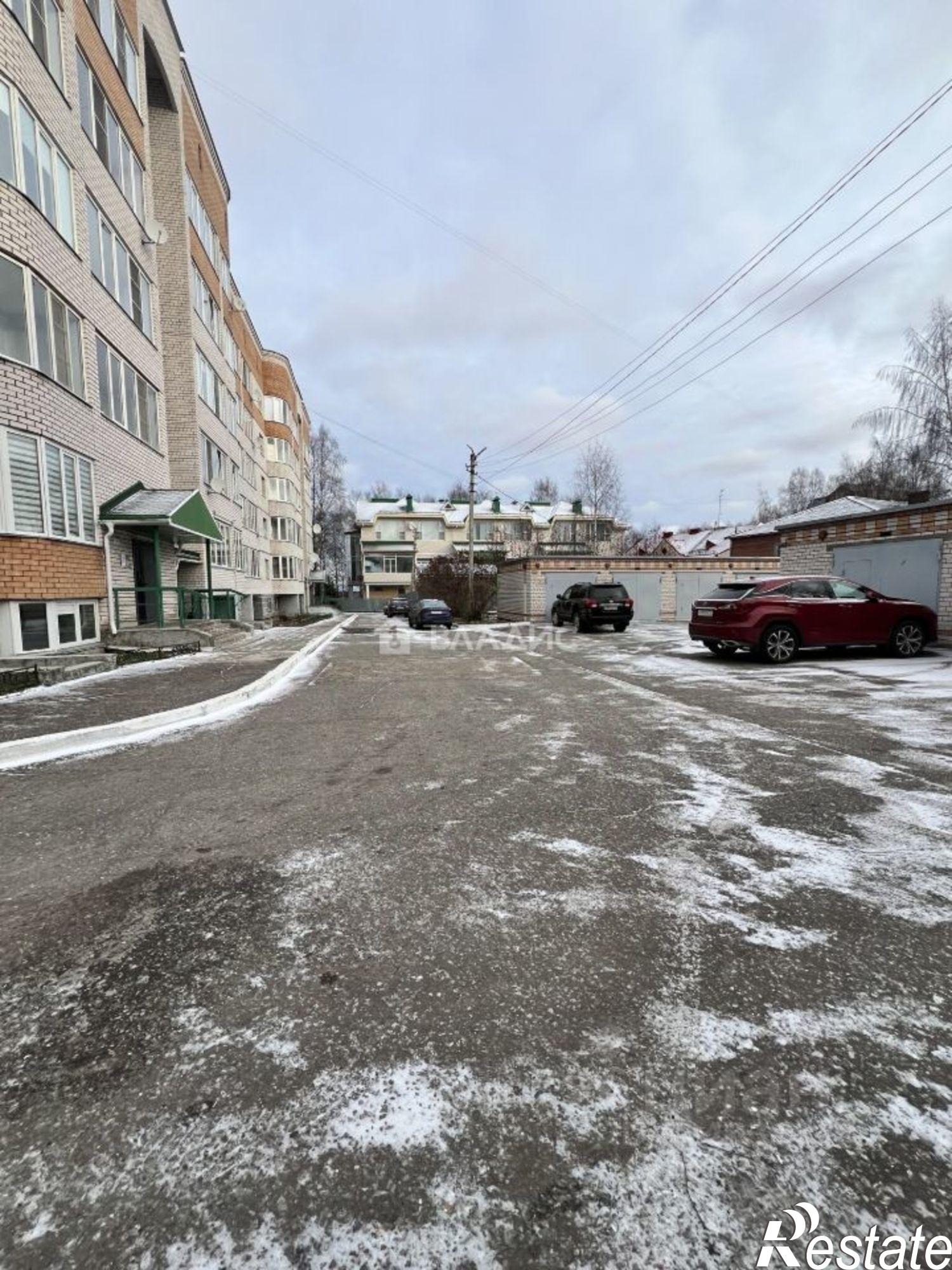 Купить квартиру за 15 800 000 рублей на ул Куратова, 3