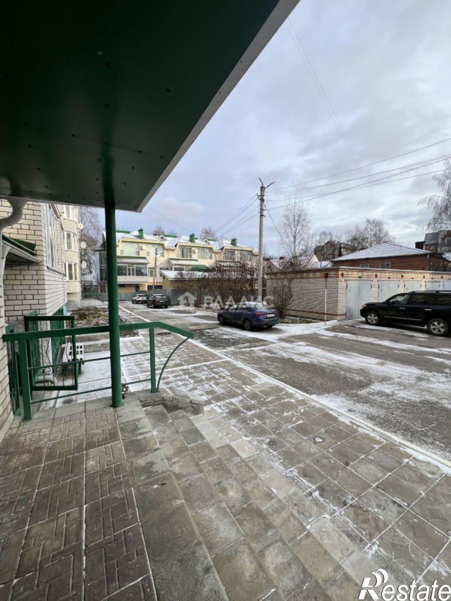 Купить квартиру за 15 800 000 рублей на ул Куратова, 3