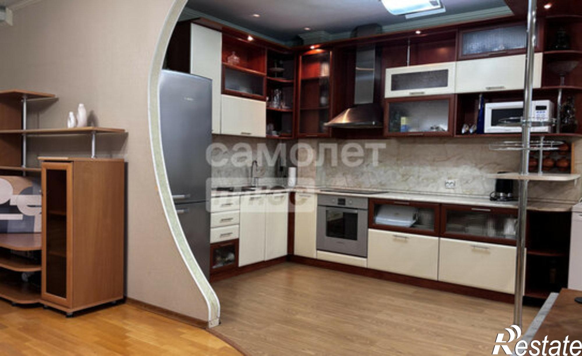 Купить квартиру за 10 700 000 рублей на ул Морозова, 104