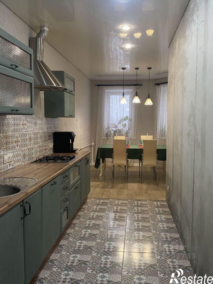 4-комн квартира ул Морозова, 100,  д. 100