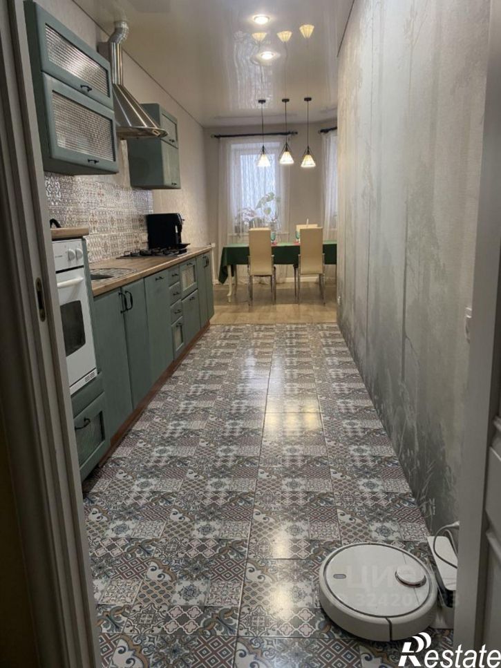 4-комн квартира ул Морозова, 100,  д. 100