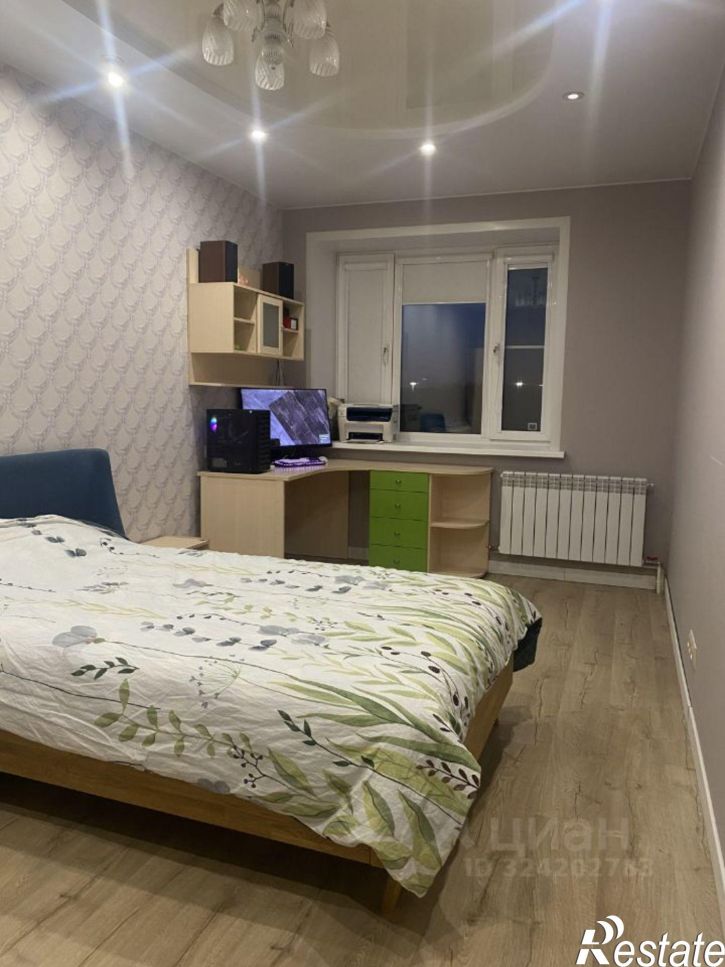 4-комн квартира ул Морозова, 100,  д. 100