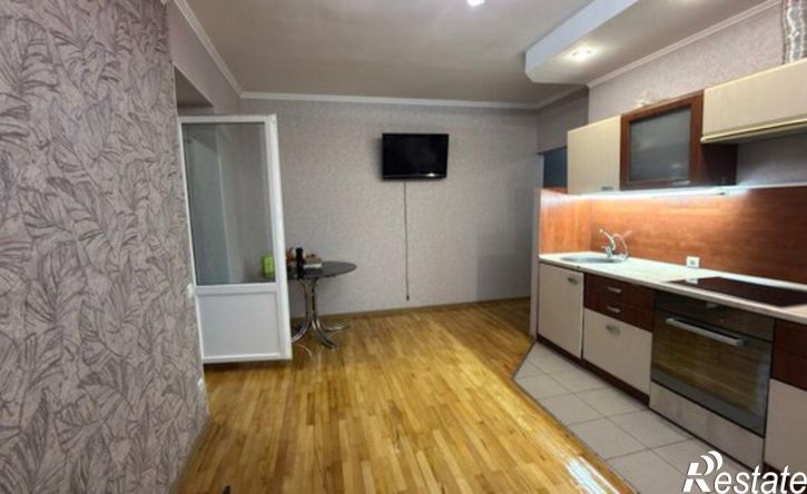 2-комн квартира улица Жакова, 6,  д. 6