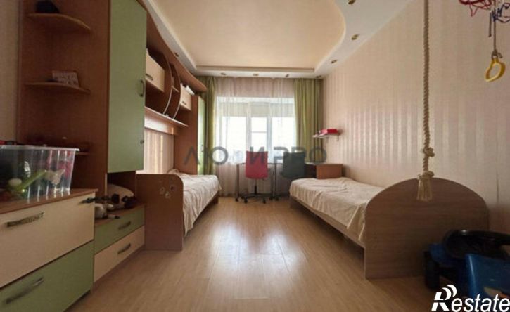 3-комн квартира ул Кутузова, 36,  д. 36