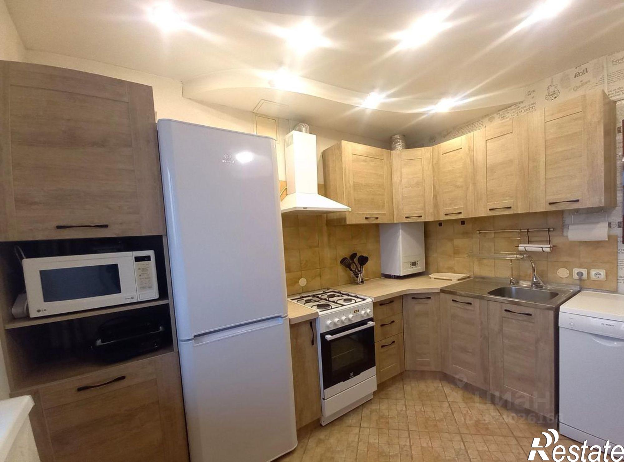 Сдать квартиру за 37 000 рублей на улица Микушева, 1