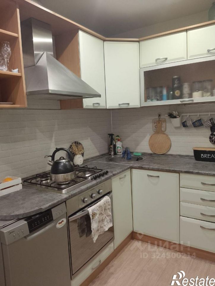 2-комн квартира проспект Бумажников, 32,  д. 32