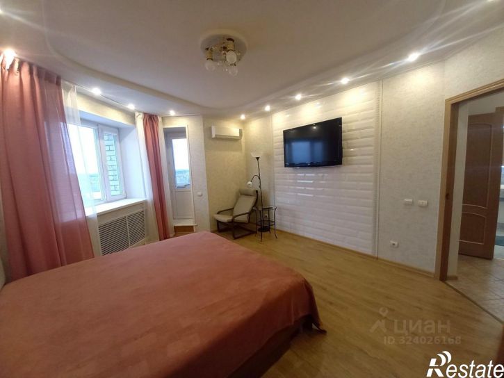 2-комн квартира улица Микушева, 1,  д. 1