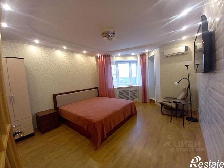 2-комн квартира улица Микушева, 1,  д. 1