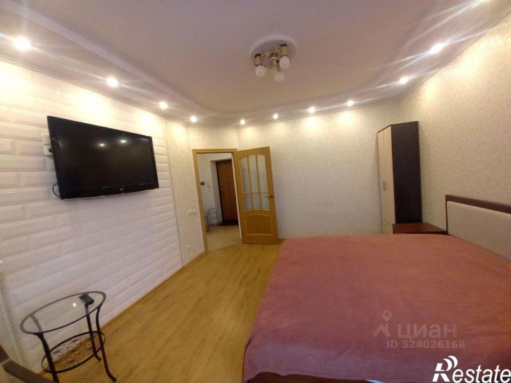 2-комн квартира улица Микушева, 1,  д. 1