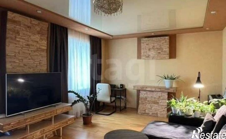 4-комн квартира улица Карла Маркса, 213,  д. 213