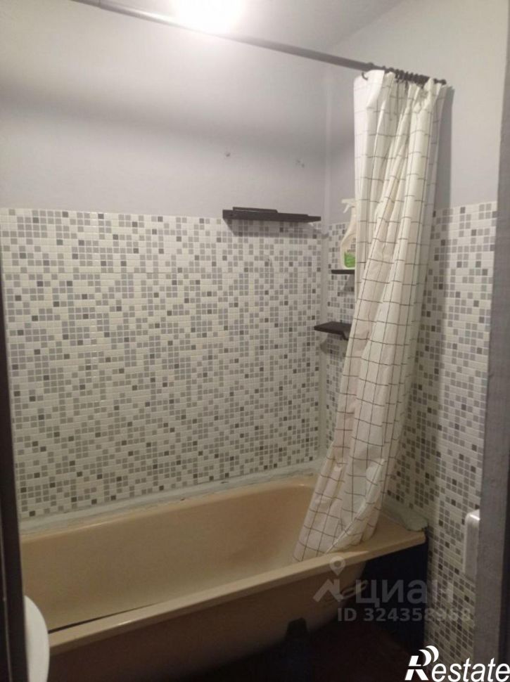 4-комн квартира проспект Бумажников, 42,  д. 42