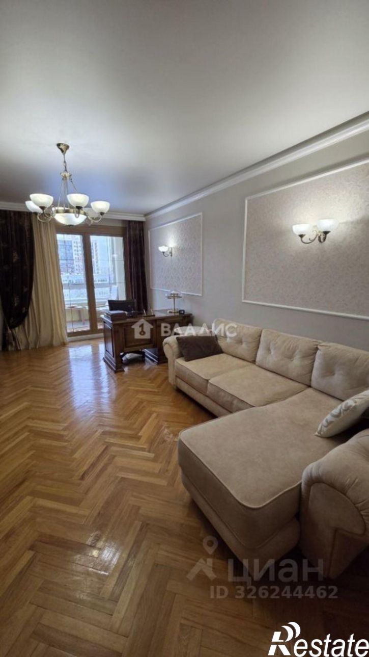 3-комн квартира улица Водопьянова, 4,  д. 4