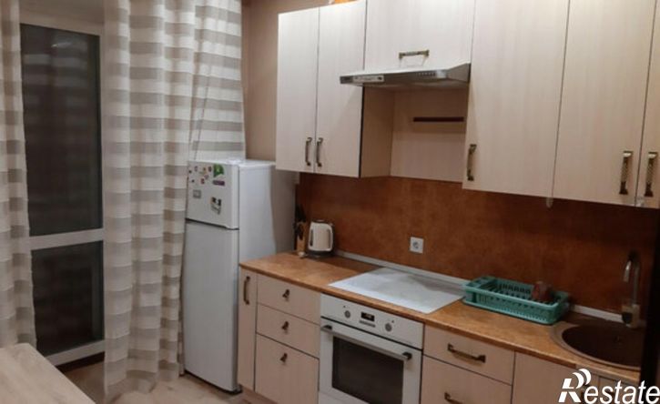 2-комн квартира улица Куратова, 76,  д. 76