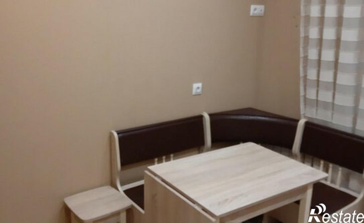 2-комн квартира улица Куратова, 76,  д. 76