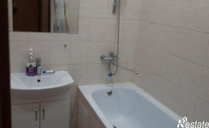 2-комн квартира улица Куратова, 76,  д. 76