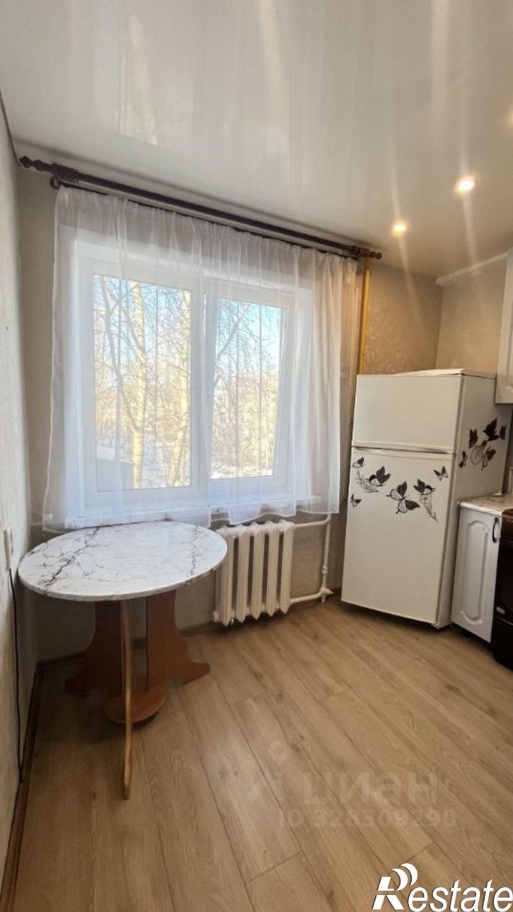 2-комн квартира улица Комарова, 18,  д. 18