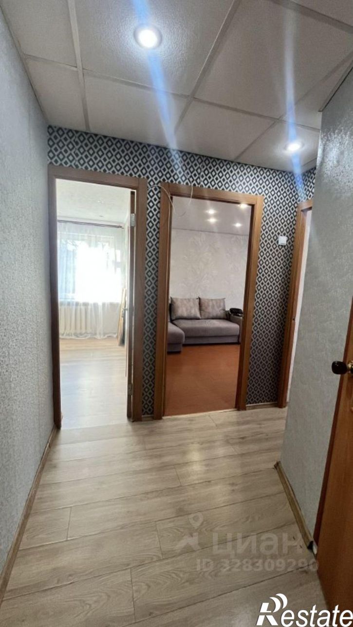 2-комн квартира улица Комарова, 18,  д. 18