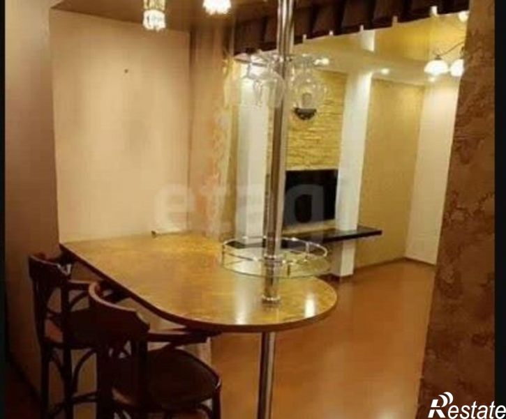 4-комн квартира пр-кт Бумажников, 42,  д. 42