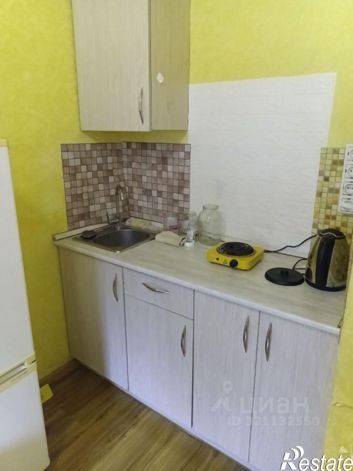 Комната улица Куратова, 35,  д. 35