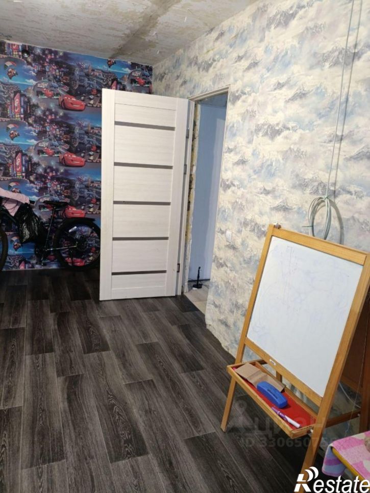 2-комн квартира улица Комарова, 8,  д. 8