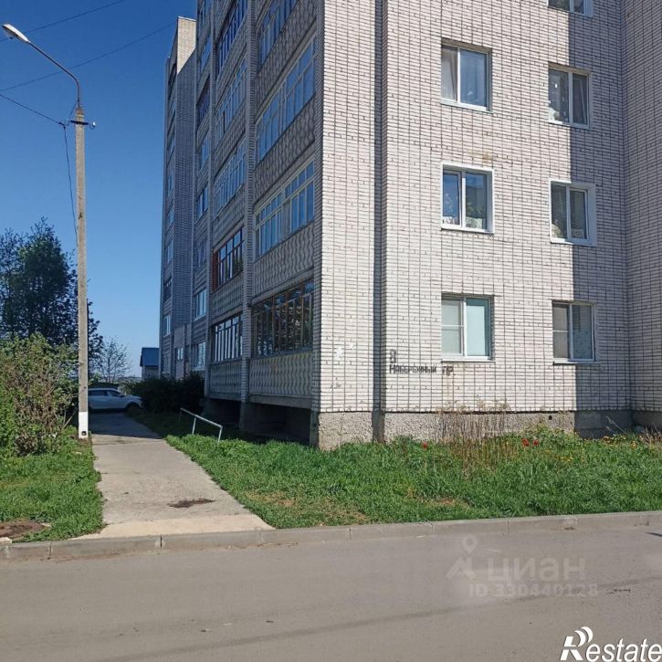 3-комн квартира Набережный проезд, 8,  д. 8