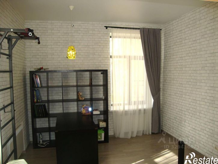 3-комн квартира улица Карла Маркса, 212,  д. 212