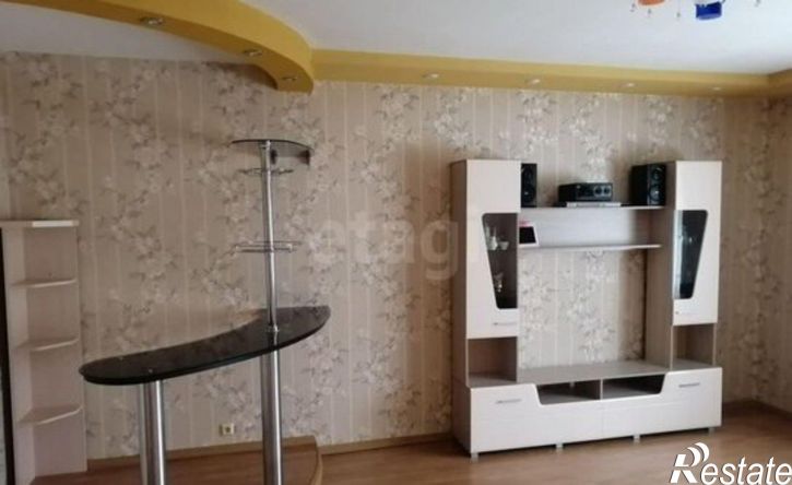 3-комн квартира улица Оплеснина, 11,  д. 11
