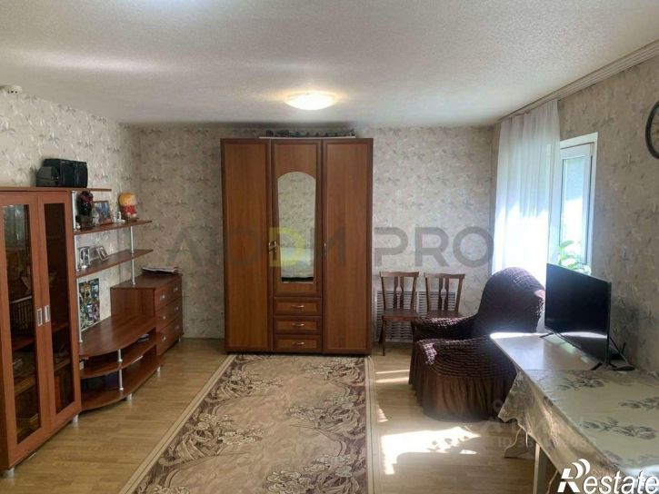 2-комн квартира улица Куратова, 37,  д. 37