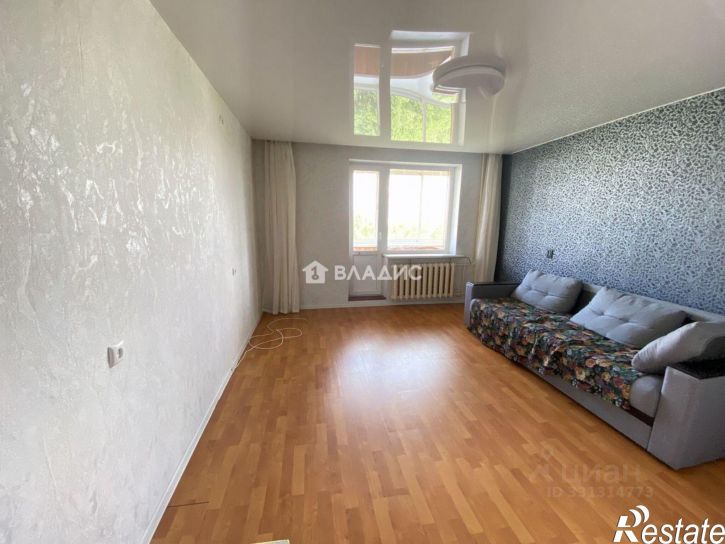 3-комн квартира улица Малышева, 11,  д. 11